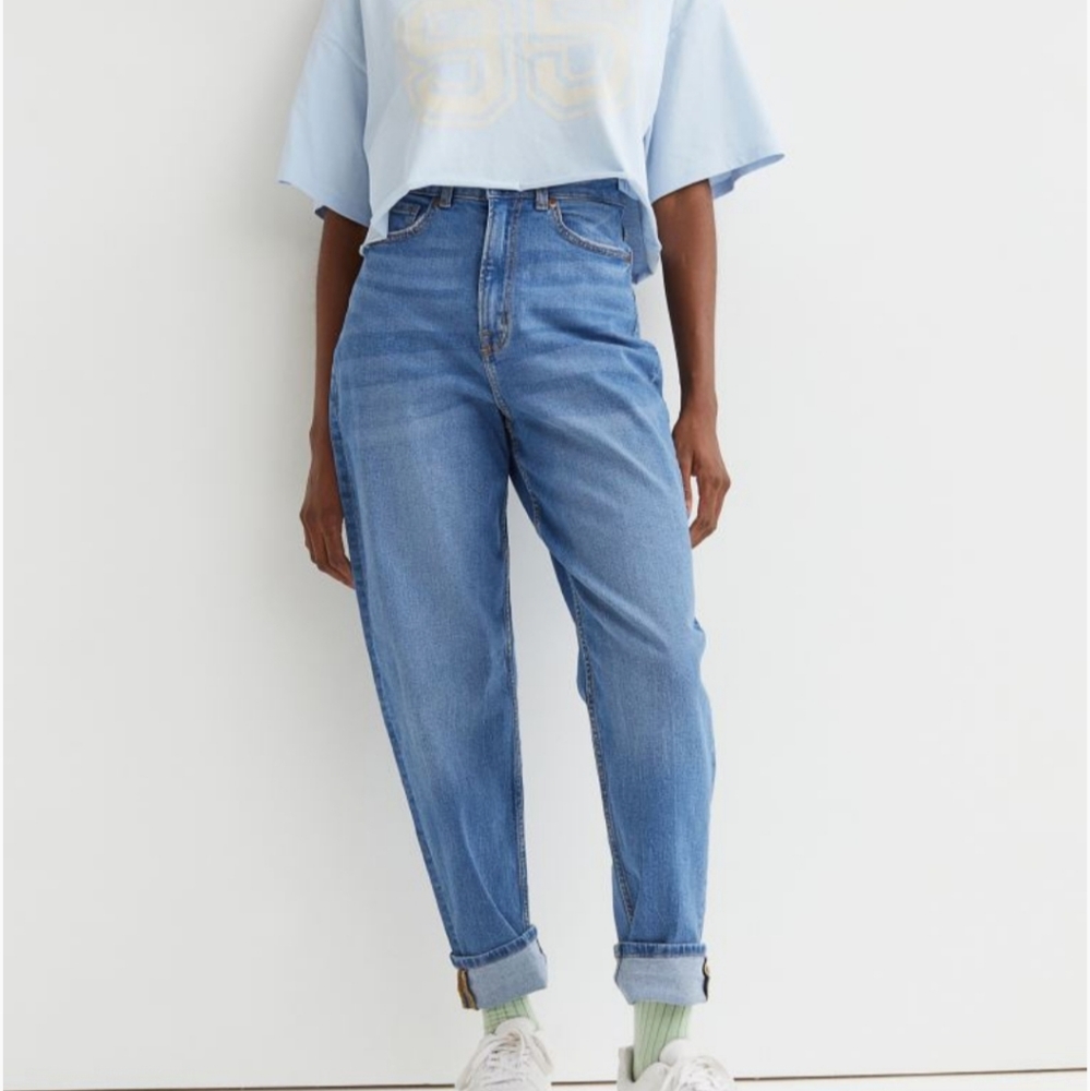 High waisted mom jeans (size 10)